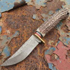 Katsuro Yapay Geyik Boynuz Görünümlü Damascus Lazer İşlemeli Av Bıçak Kamp Bıçak Outdoor Av Bıçak - L303